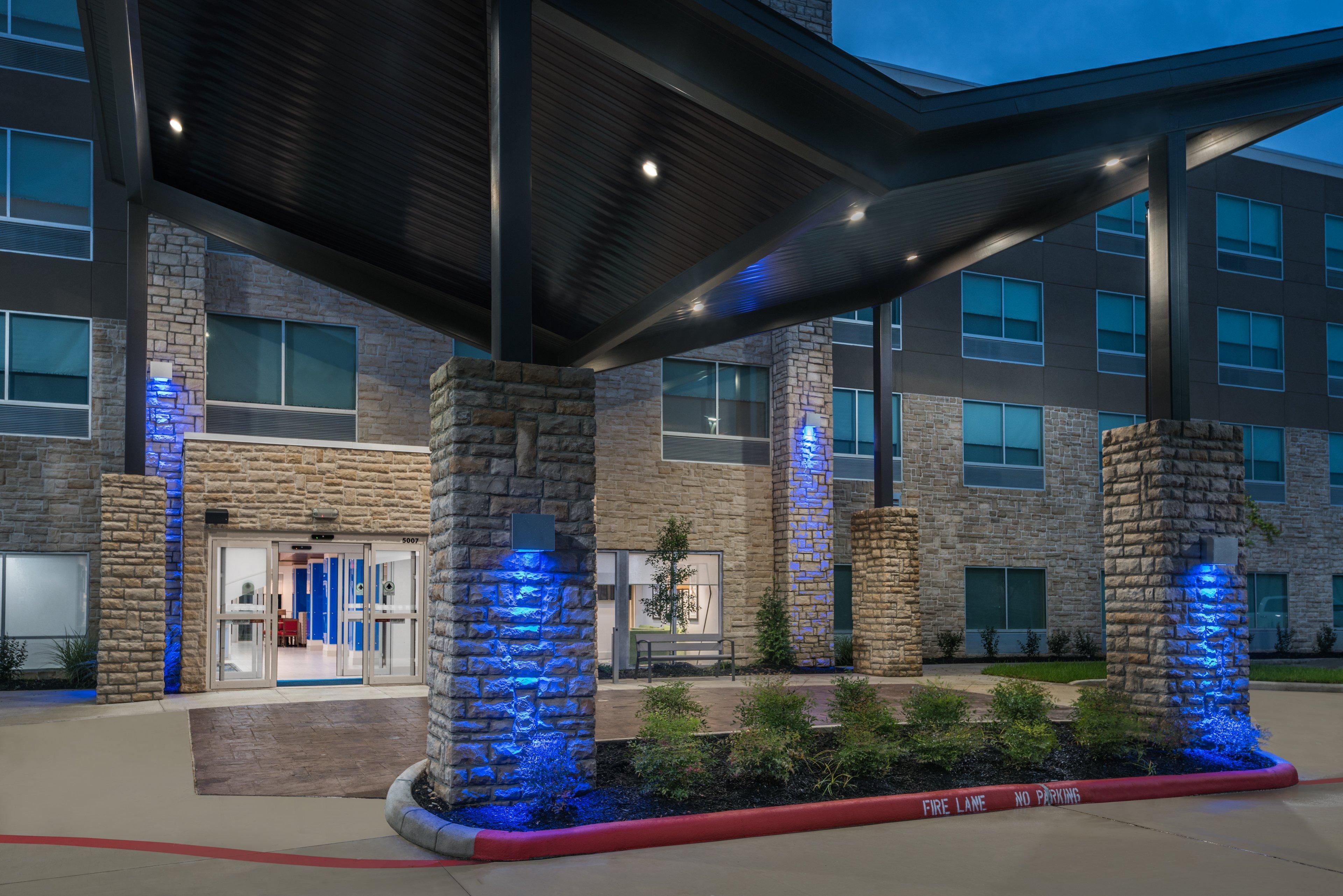Holiday Inn Express & Suites- Sugar Land Se - Missouri City By Ihg Ngoại thất bức ảnh