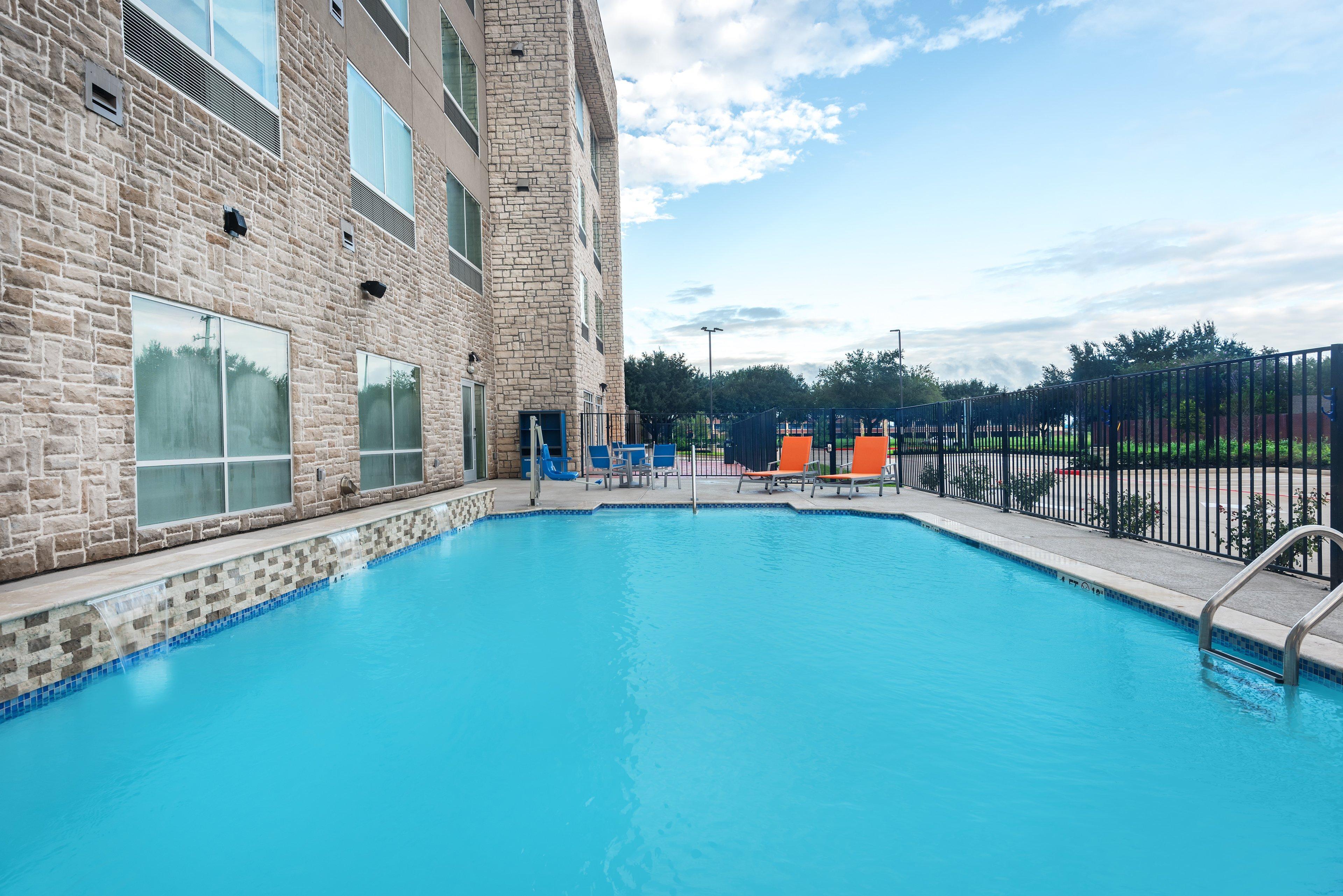 Holiday Inn Express & Suites- Sugar Land Se - Missouri City By Ihg Ngoại thất bức ảnh